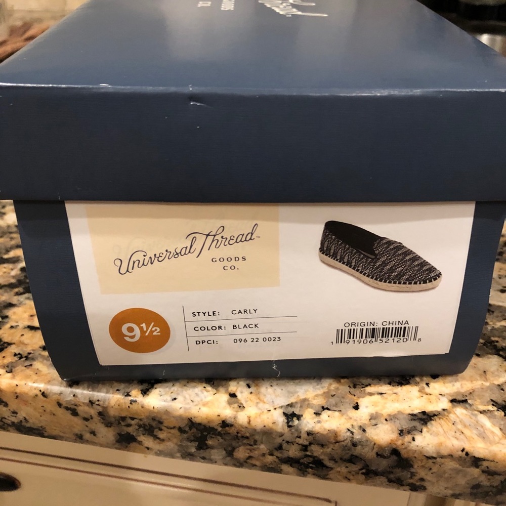 Universal threads slip on shoes